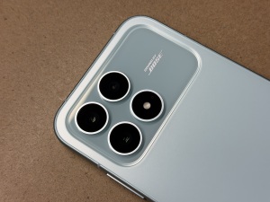 韓国でGalaxy S24 Ultraと「ブルーアーカイブ」のコラボバージョンが